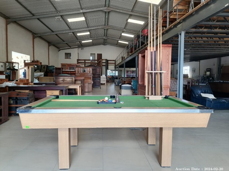 5434 - Pool Table with Accessories