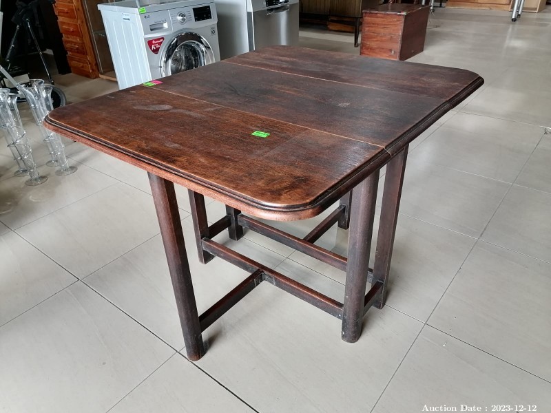 4169 - Solid Wood Foldable Table