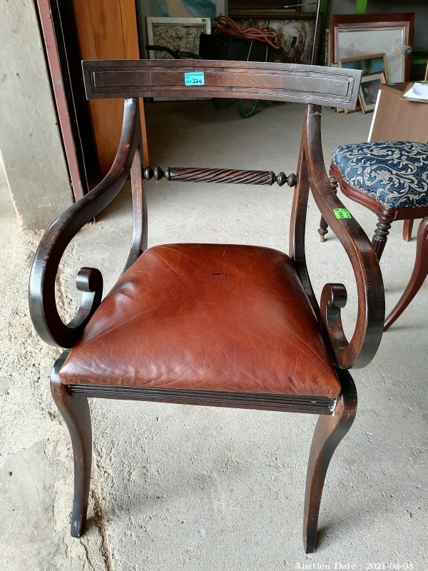 324 Vintage Style chair with leather cushion