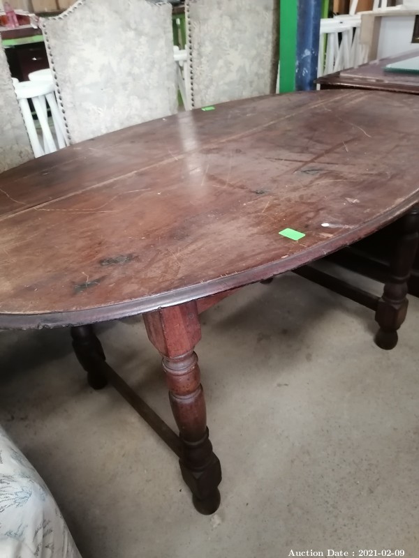 519 Oval Table