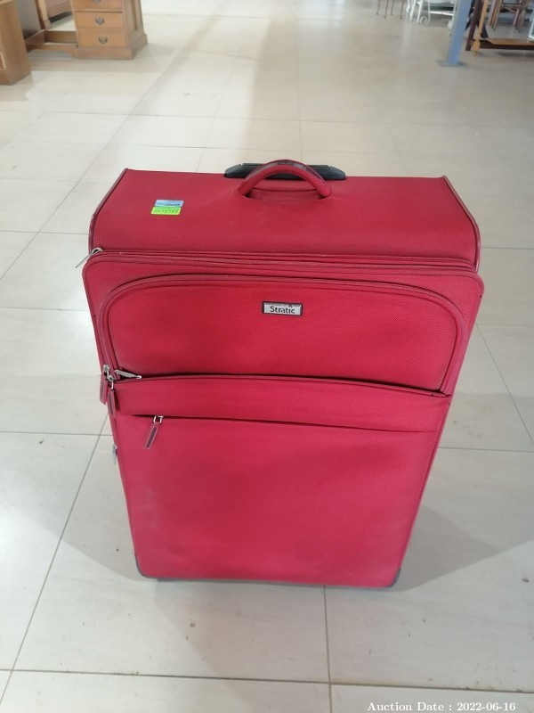 2095 - 1 x Stratic Large Suitcase on Wheels
