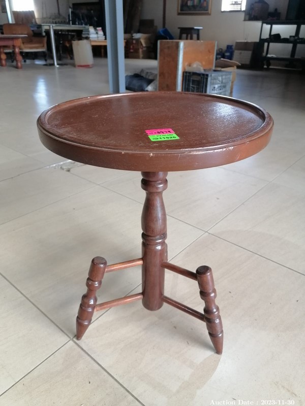 3973 - Unique Solid Wood Side Table with Beautiful Design