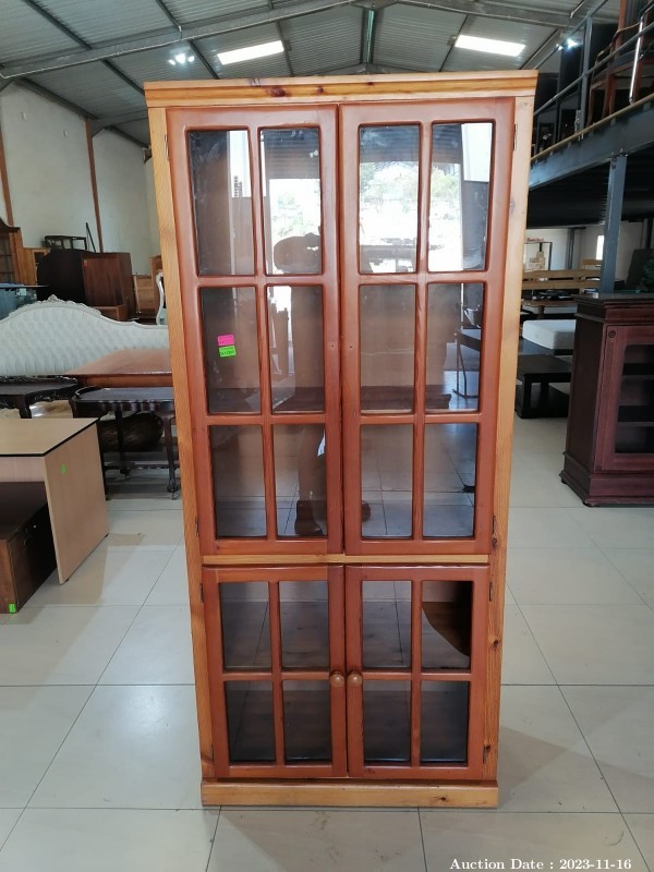 3727 - Amazing Solid Wood Cupboard with Glass Inserts in the Doors