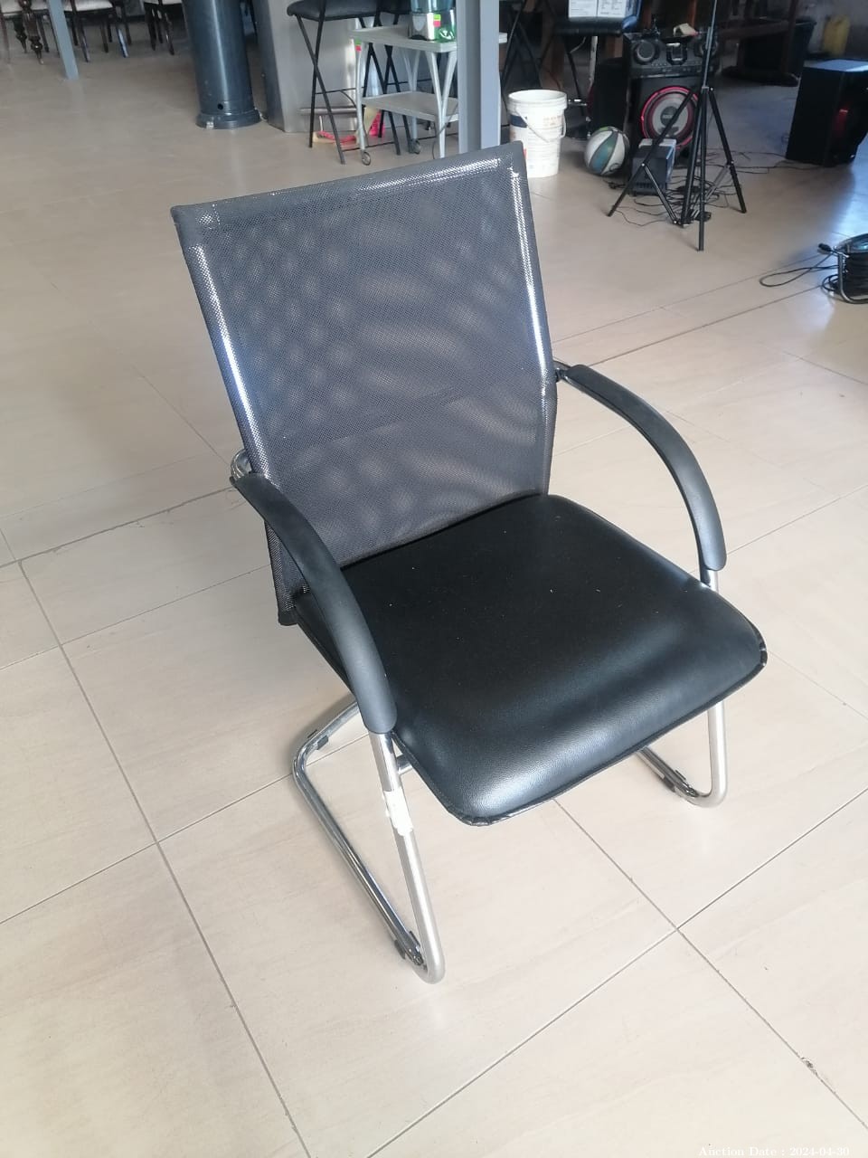 6974- 1x Office Chair 