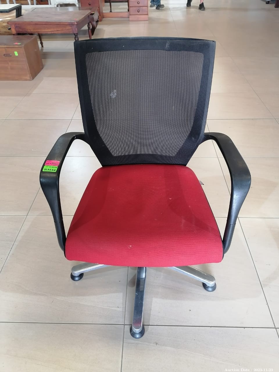 3853 - Red and Black Office Chair 