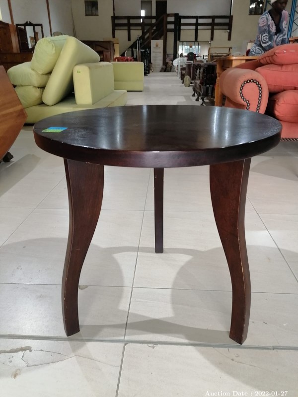 469 -Round Side Table with Elegantly Shaped Legs