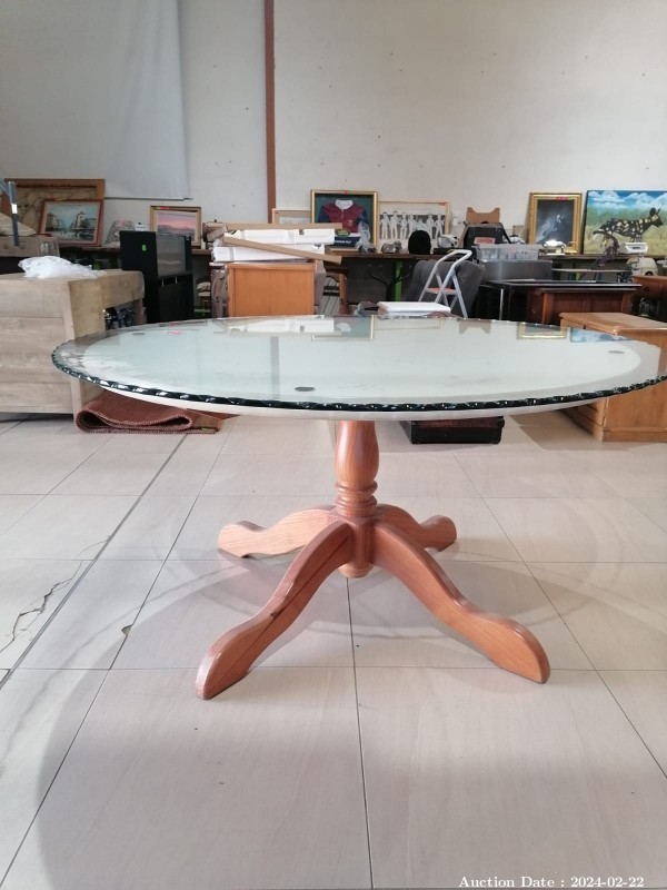 5516 - Beautiful Wooden Round Table with Glass Top