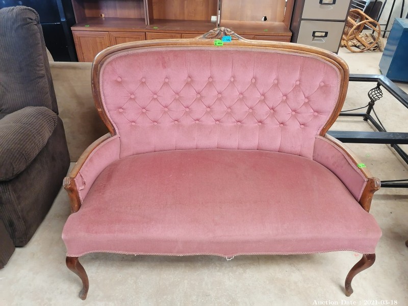 306 Vintage Pink Queen Anne Two Seater couch