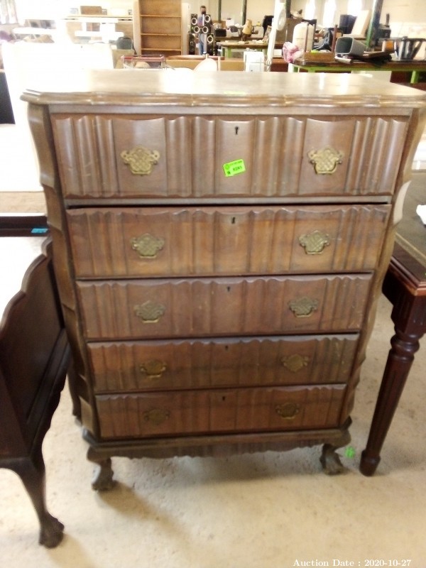 517 Chest of drawers