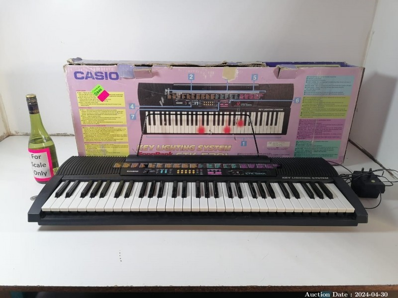 6963- 1x Casio CTK-520L Keyboard 
