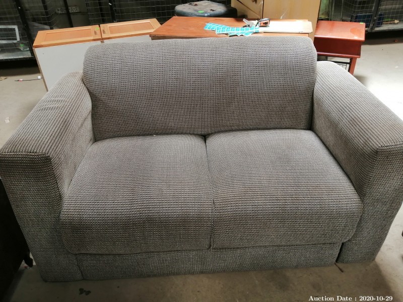 122 Doubel Seater Couch