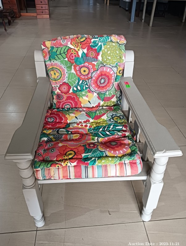 4747 - Lovely Wooden Chair with Floral Cushions
