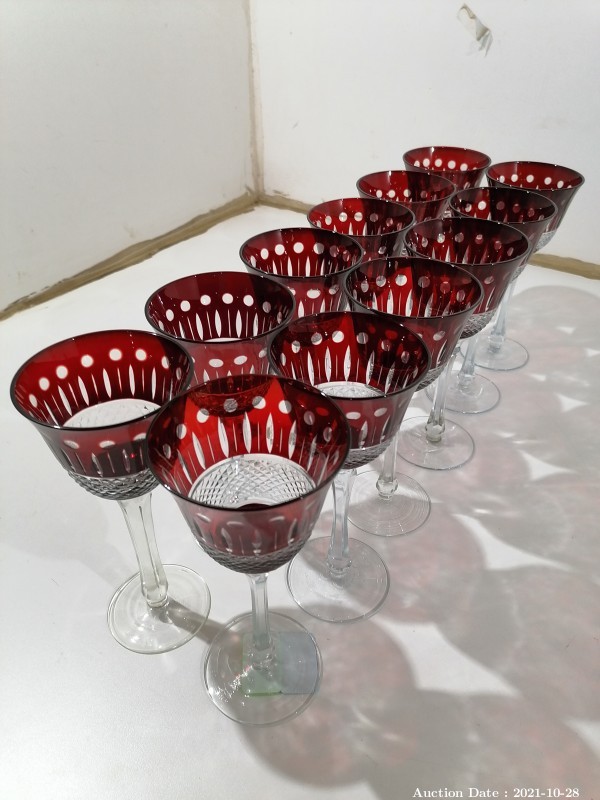 204 - 12 X RED WINE GLASSES