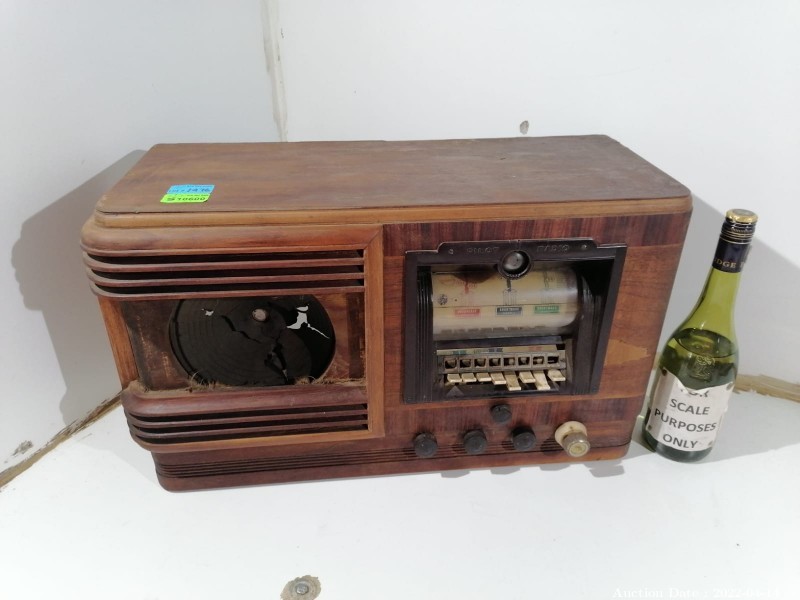 Lot 1476 - Vintage Radio 