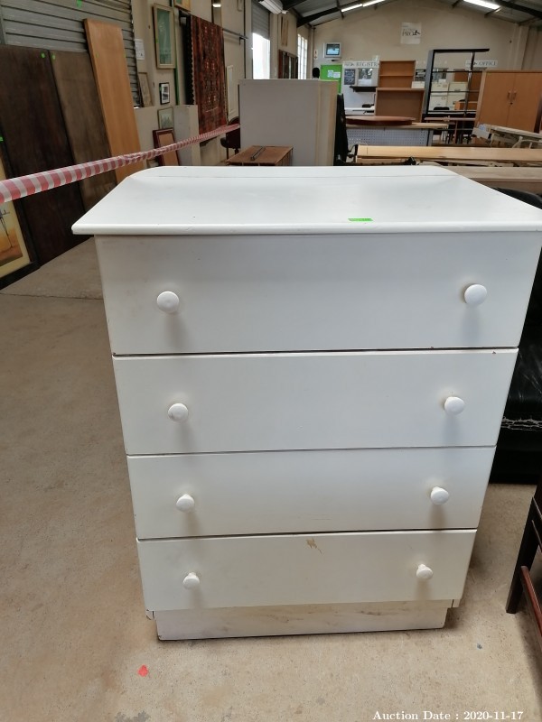 506 Chest of Drawers