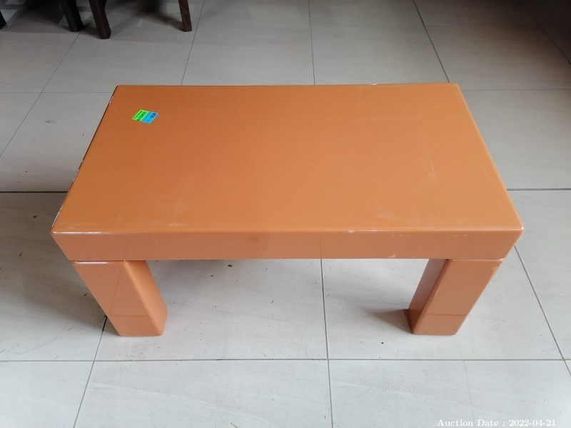 Lot 1554 - Sturdy Coffee Table made out of Durable Hard Plastic