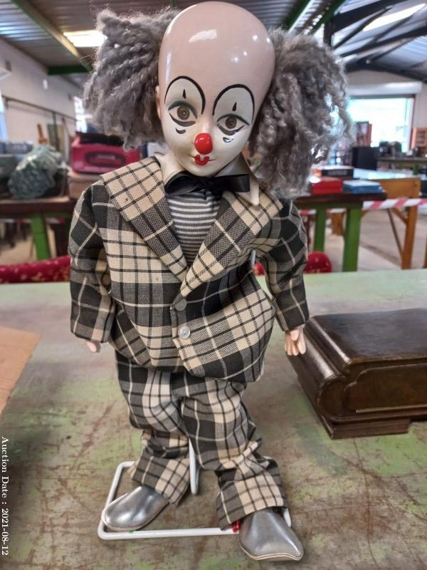 134 - Handmade Porcelain Clown by Image - Auguste
