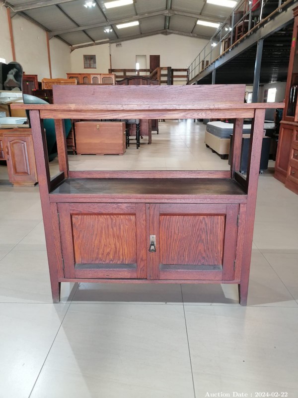 5518 - Beautiful Solid Wood Cabinet