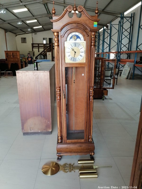 279 - Classic Grandfather Clock
