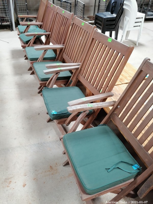 104 Beach Fold Up Chairs