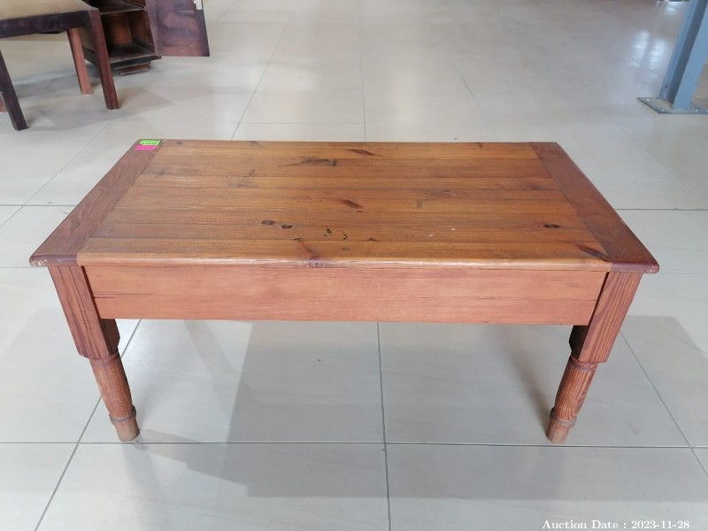 4023 - Beautiful Solid Wood Coffee Table