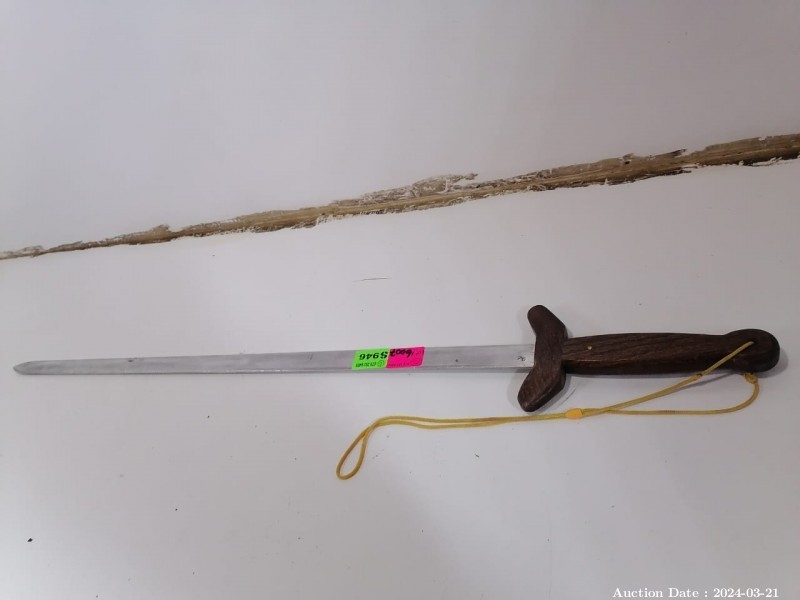 Lot 6007 - Long Sword-Style Knife