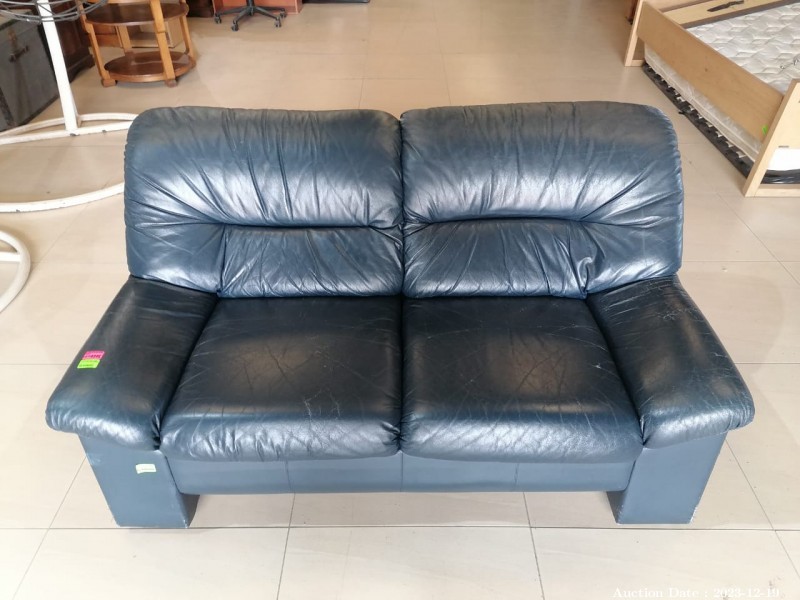 4246 - 2 Seater Leather Couch