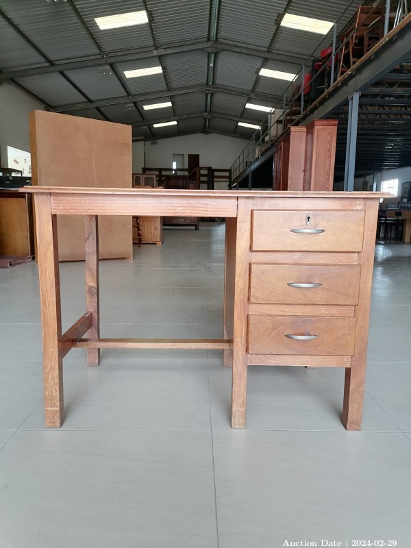 5632 - Solid Wood Desk with Drawers