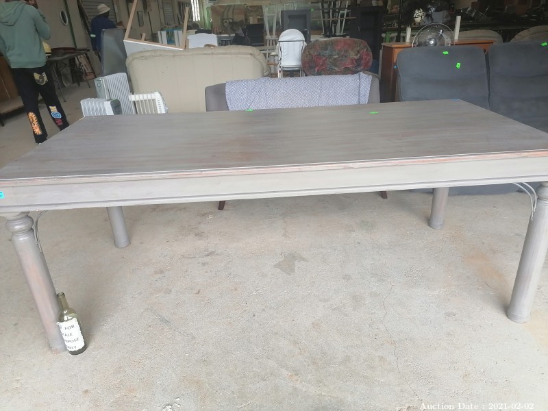 521 Table