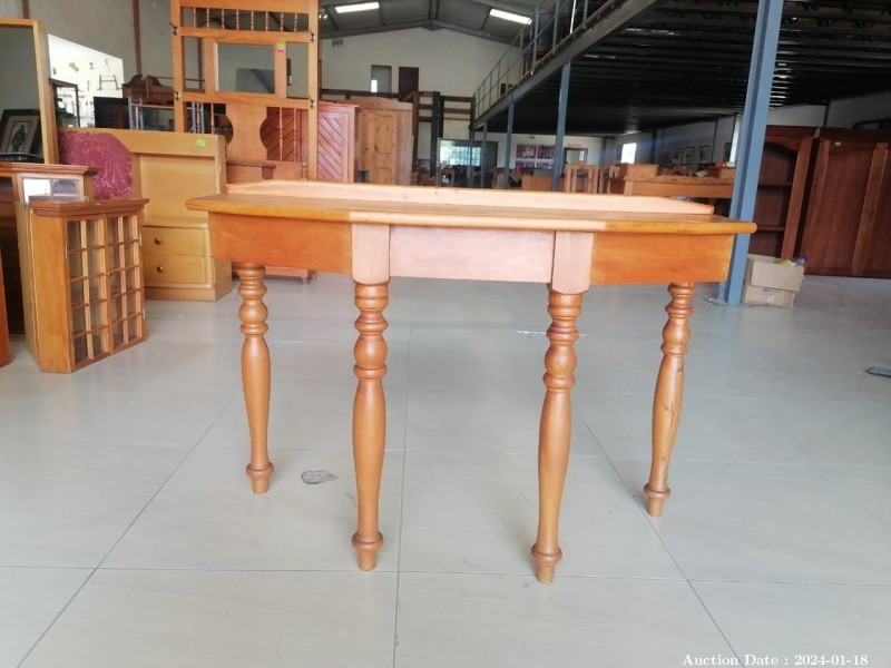 4797 - Stunning Oval Solid Wood Entrance Hall Table