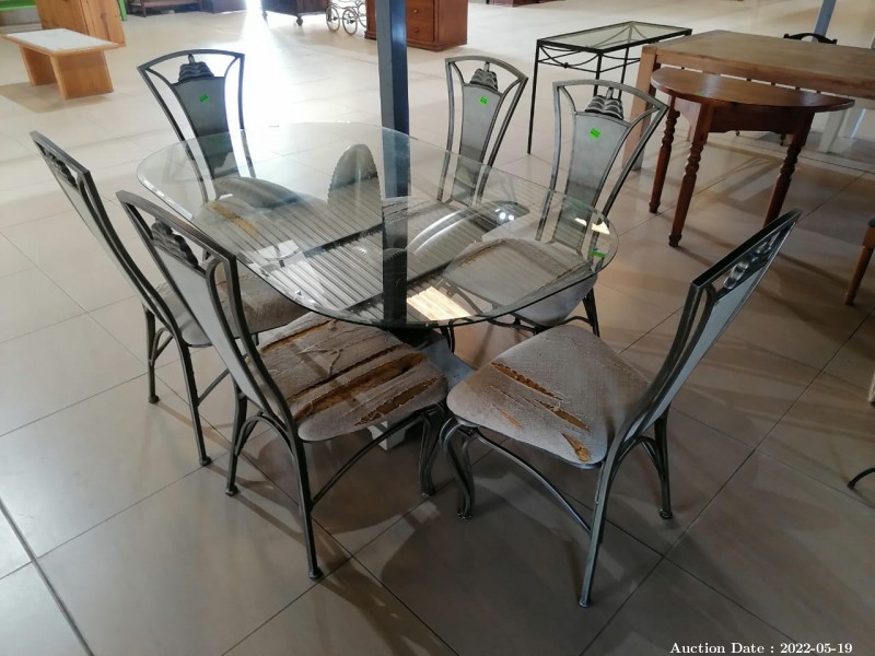 1828 - 1 x Glass Dining Table with 6 Chairs