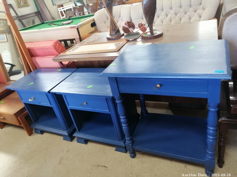 309 Blue drawer table with 2x Bedside Tables