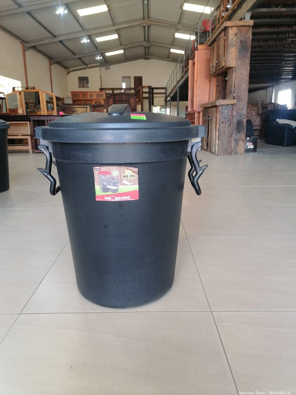 5352 - Composite Bin with a Lid