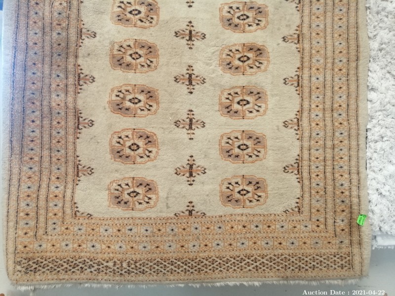 308 Stunning Thick Persian Style Carpet