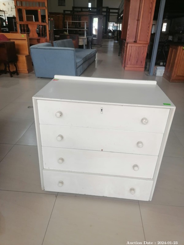 4923 - White Wooden Chest of Drawers
