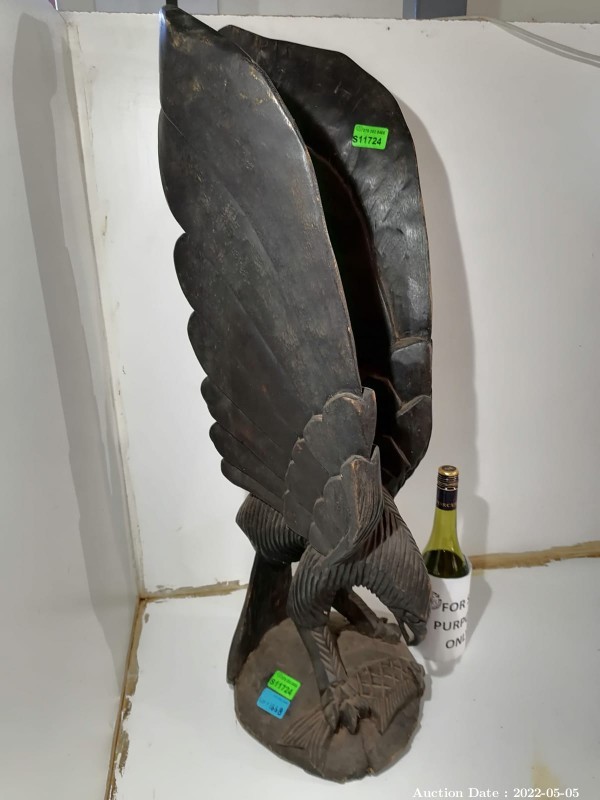 1668 - 1 x Large Carving of Eagle in Wood