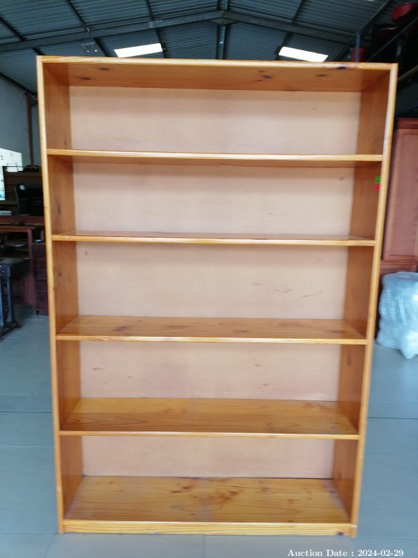 5637 - Wooden Book Shelf
