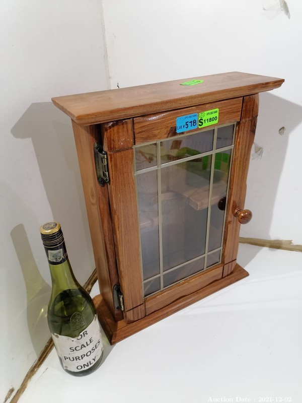 578 - Lovely Wooden Wine Bottle Display Cabinet