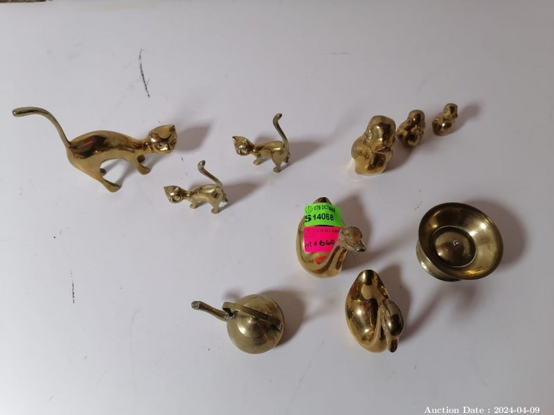 Lot 6494 - Joblot of Brass Ornaments
