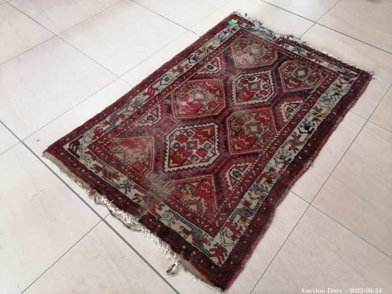 1194 - Lovely Hand Made Persian Style Carpet