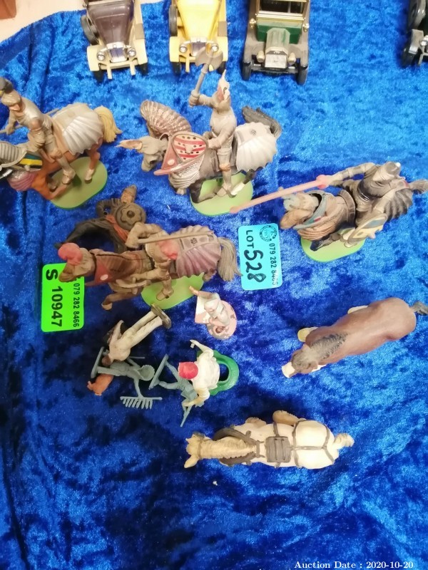 528 Pastic War Figurines