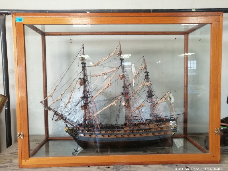 321 Incredibly Detailed Model Ship in Oak and Glass Case 