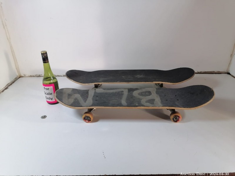 6966- 2x Assorted Skateboards 