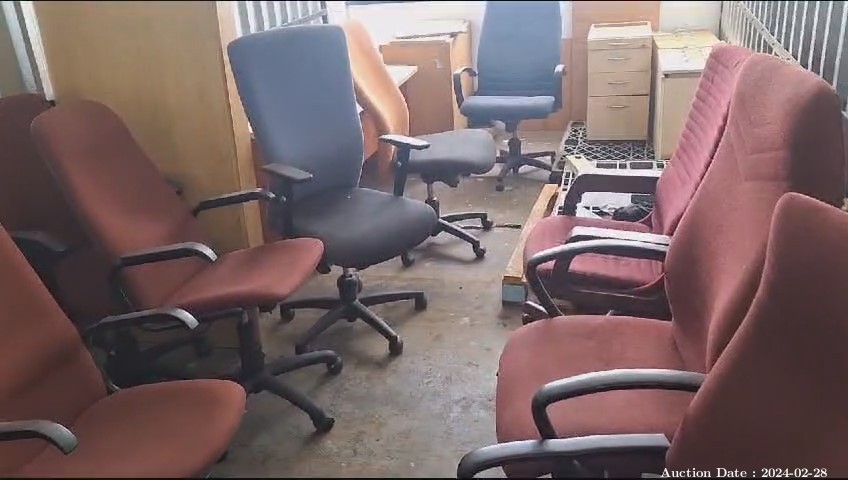 Lot 2 - Office Chair Unit