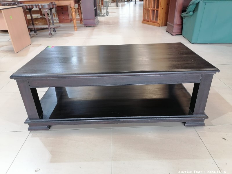 3723 - Beautiful Solid Wood Coffee Table
