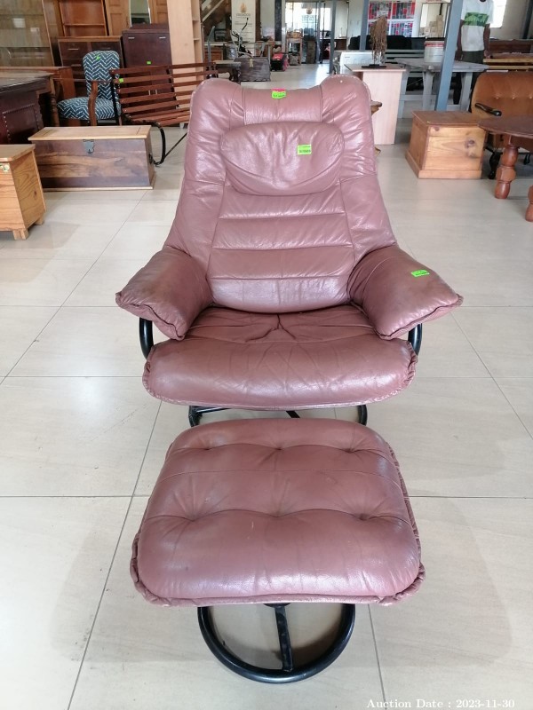 3970 - Leather Armchair with Foot Stool