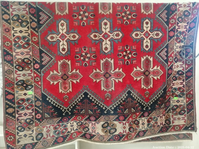 307 Stunning Persian-Style Carpet