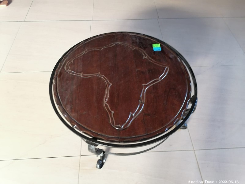 2107 - 1 x Wrought Iron & Wood Africa Motif Round Table