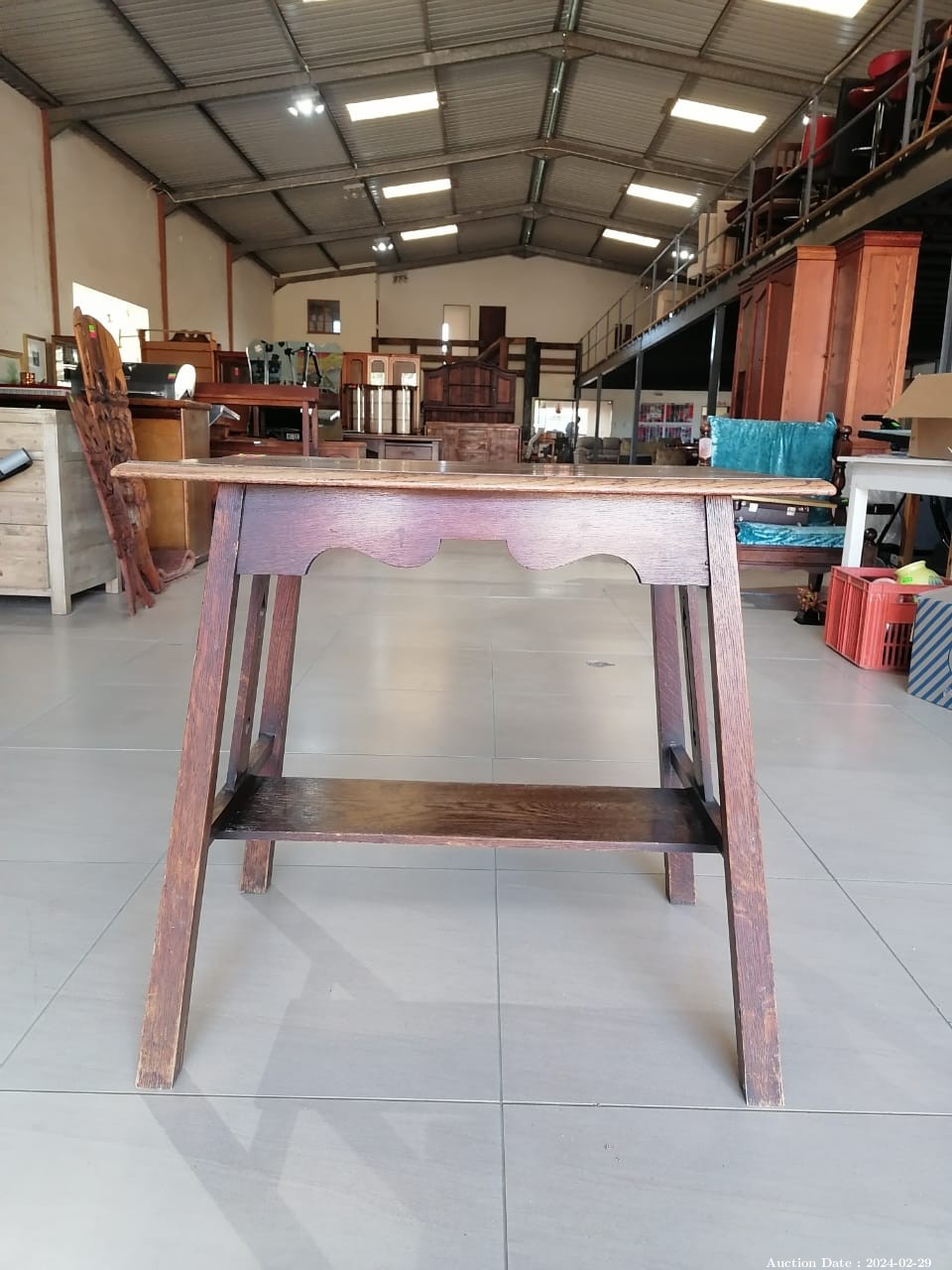 5618 - Solid Wood Table