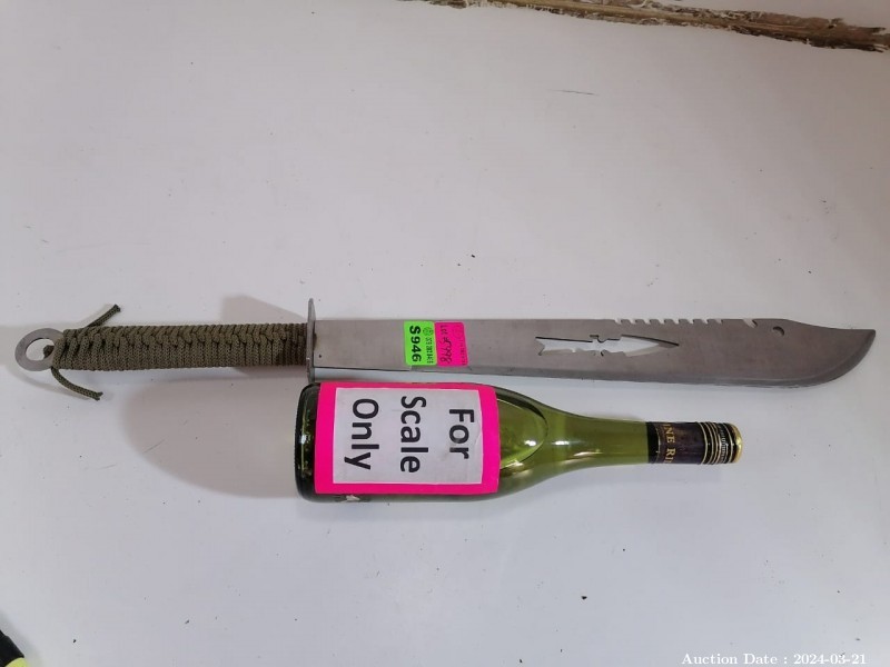 Lot 5998 - Long-Bladed Knife